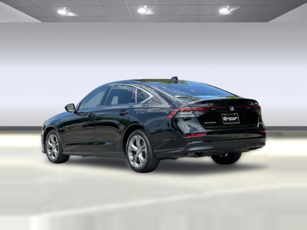 Used 2024 Honda Accord EX Sedan