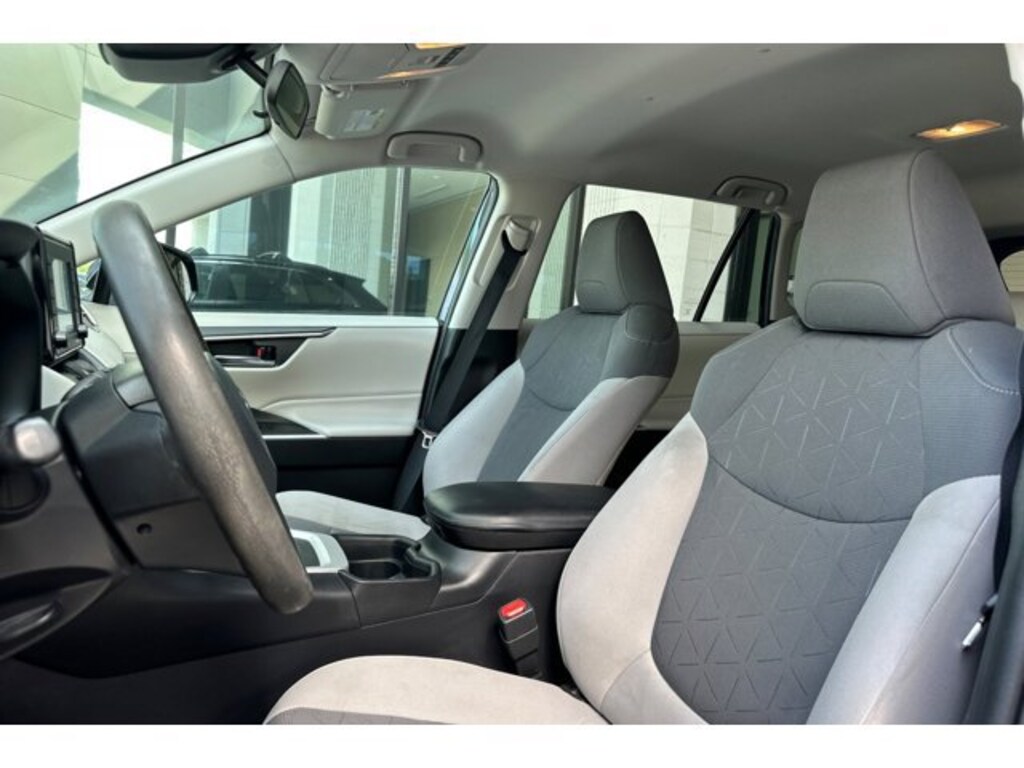 Used 2021 Toyota RAV4 Hybrid XLE SUV