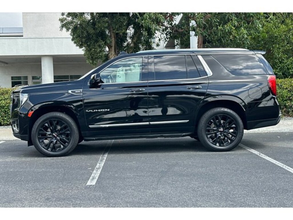 Used 2022 GMC Yukon SLT SUV