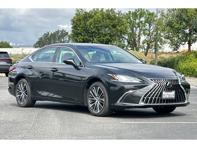 2025 LEXUS ES 300h Base photo 5