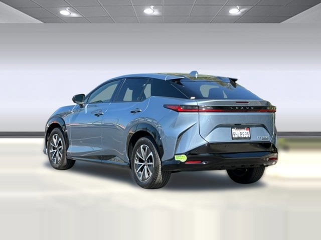 2023 LEXUS RZ 450e Premium w/18" Wheel photo 2