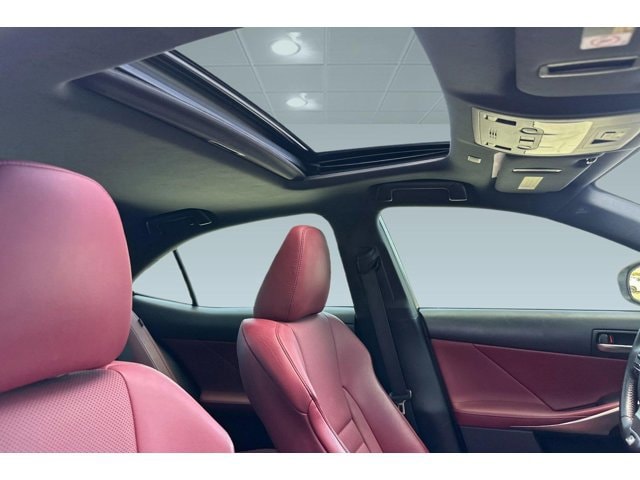 2018 Lexus IS 300 F SPORT - Photo 15