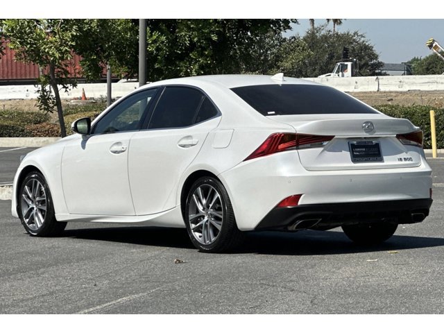2020 Lexus IS 300 photo 3