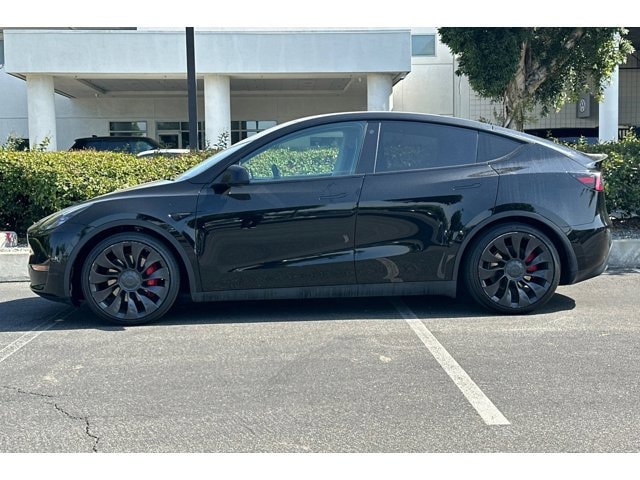 Used 2022 Tesla Model Y Performance with VIN 7SAYGDEF4NF405485 for sale in Ontario, CA