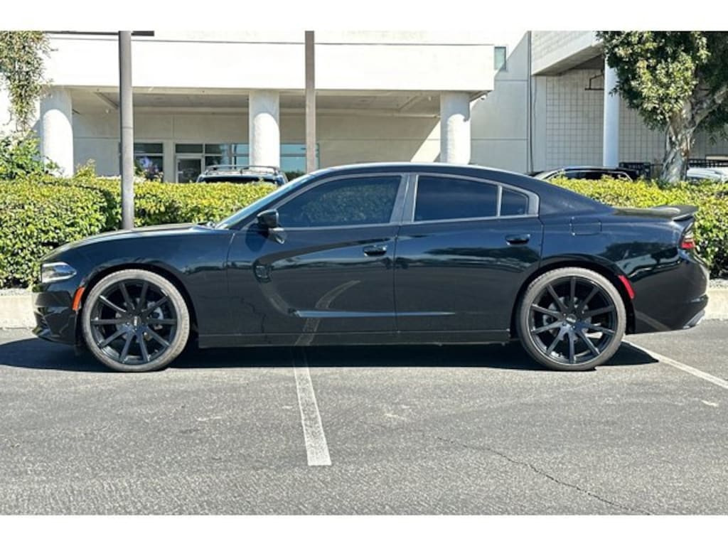 Used 2021 Dodge Charger SXT Sedan