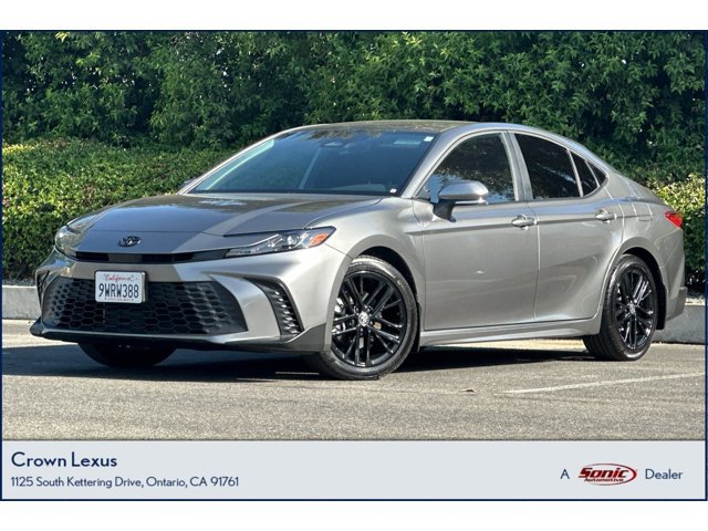 2026 Toyota Camry LE — photo 1 of 24