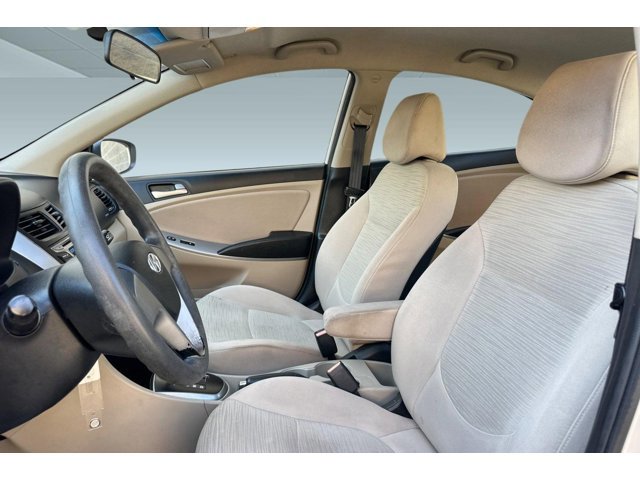 2016 Hyundai Accent SE photo 4