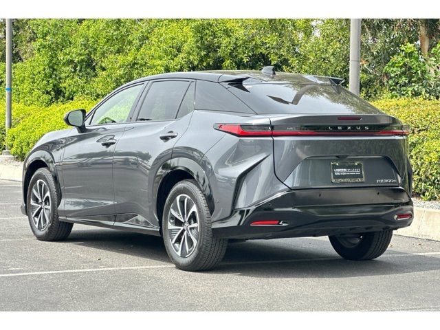 2024 LEXUS RZ 300e Premium w/18" Wheel photo 2