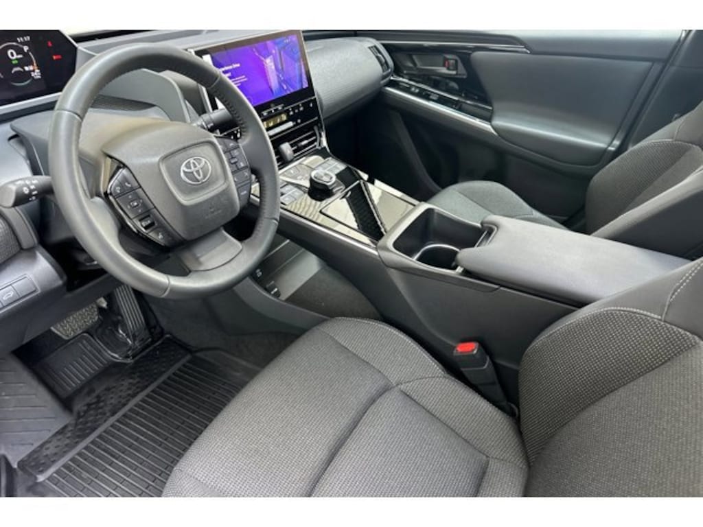 Used 2025 Toyota bZ4X XLE SUV