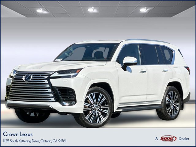 2025 Lexus LX Luxury's photo