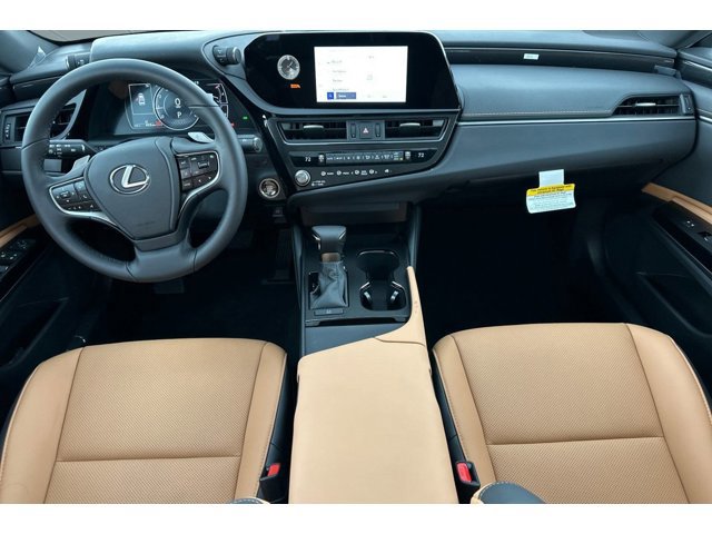2025 Lexus ES 350 - Photo 15