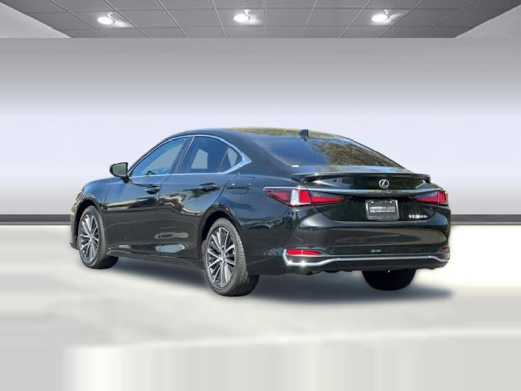 Certified 2025 Lexus ES 300h Base Sedan