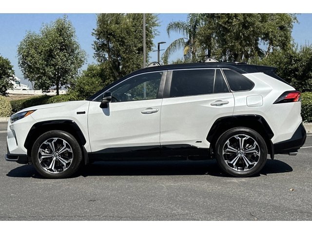 2023 Toyota RAV4 Prime XSE photo 2