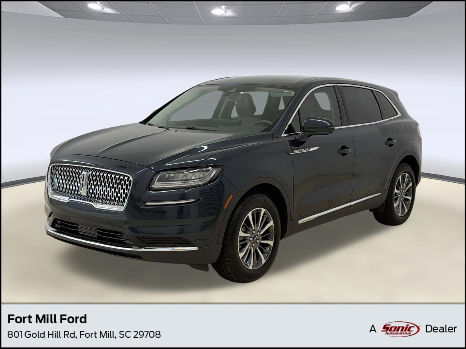 Nautilus Standard SUV