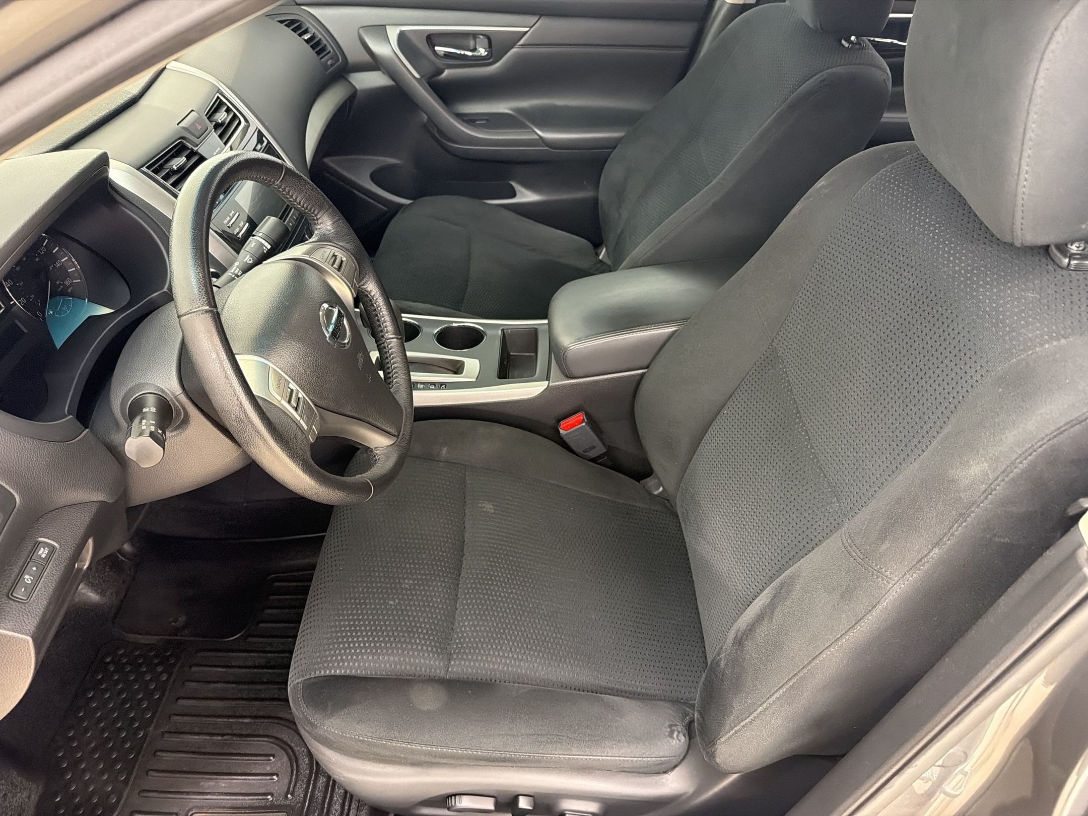 Altima 2.5 SV Sedan