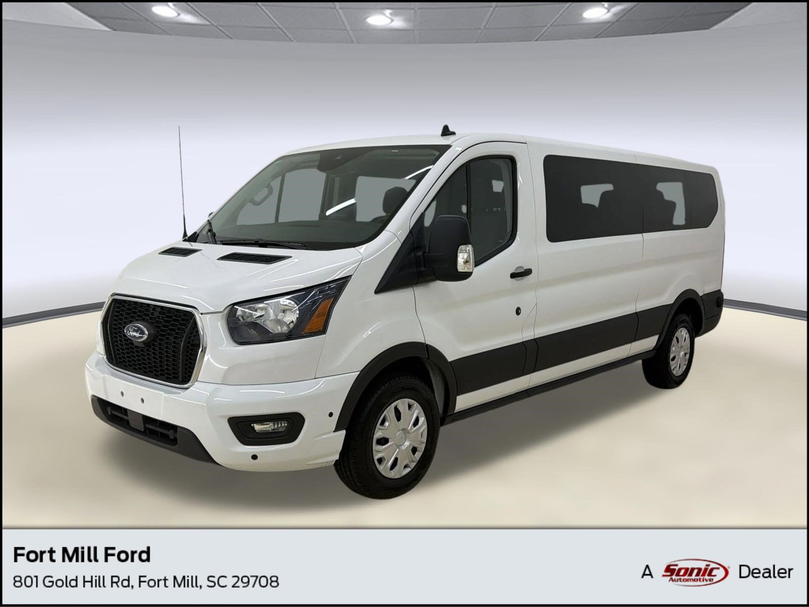 Transit-350 Passenger XLT Wagon Low Roof Van