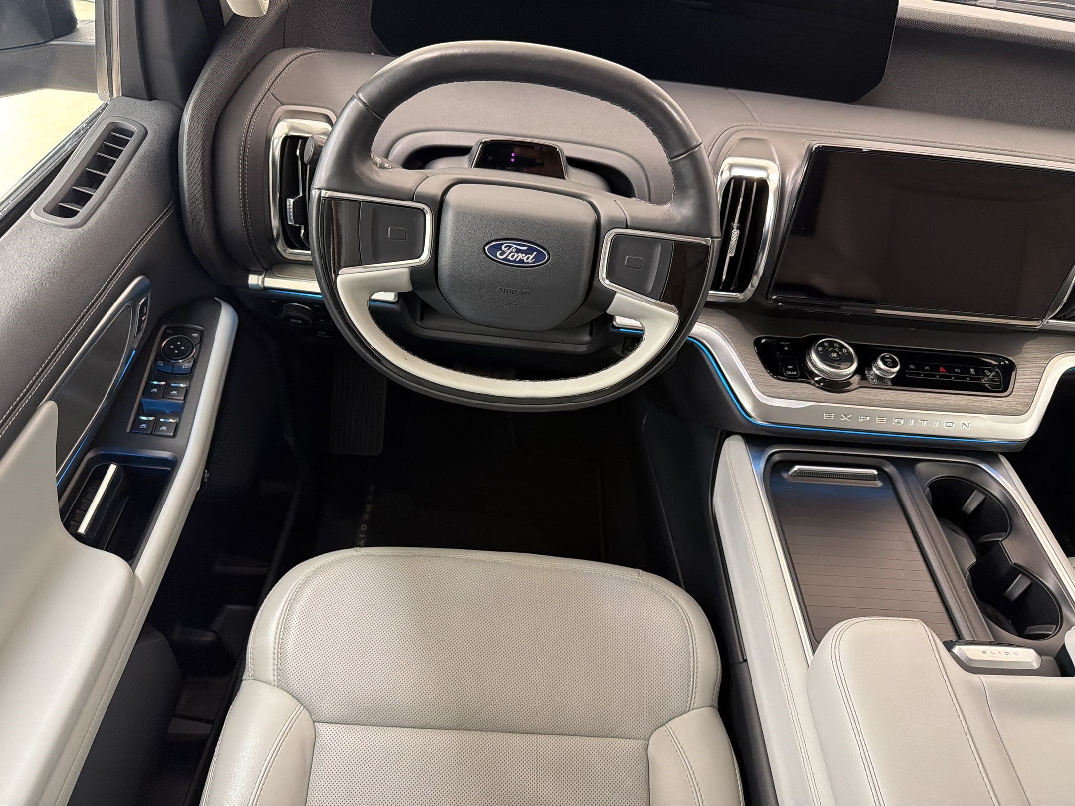 Expedition Max Platinum SUV