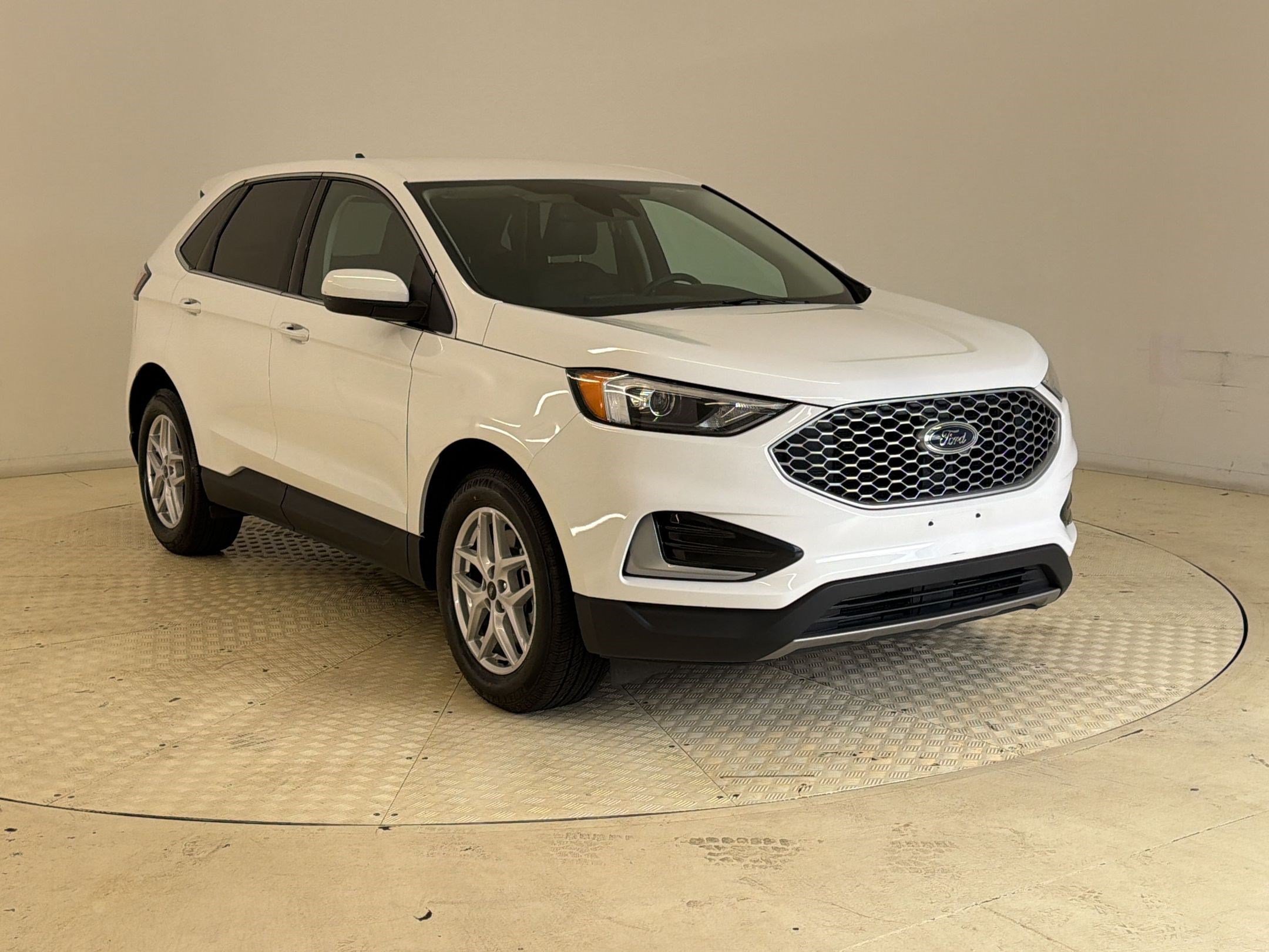 Edge SEL SUV