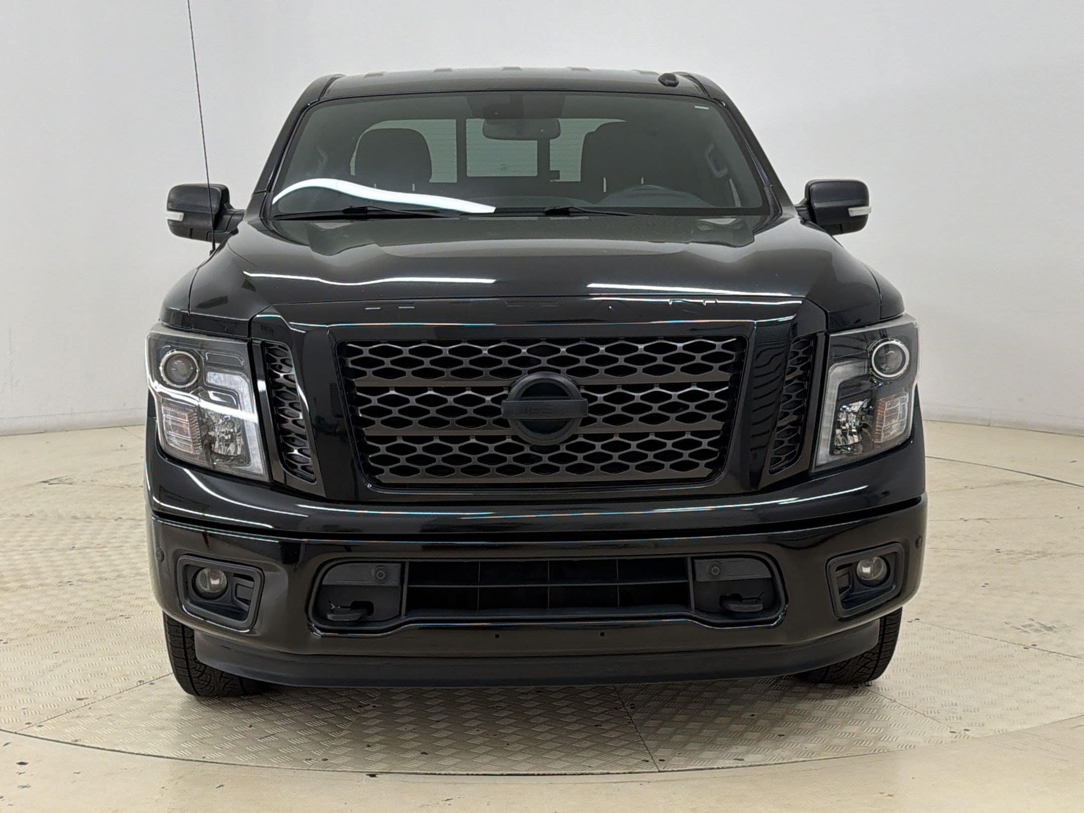 Titan SV Truck Crew Cab