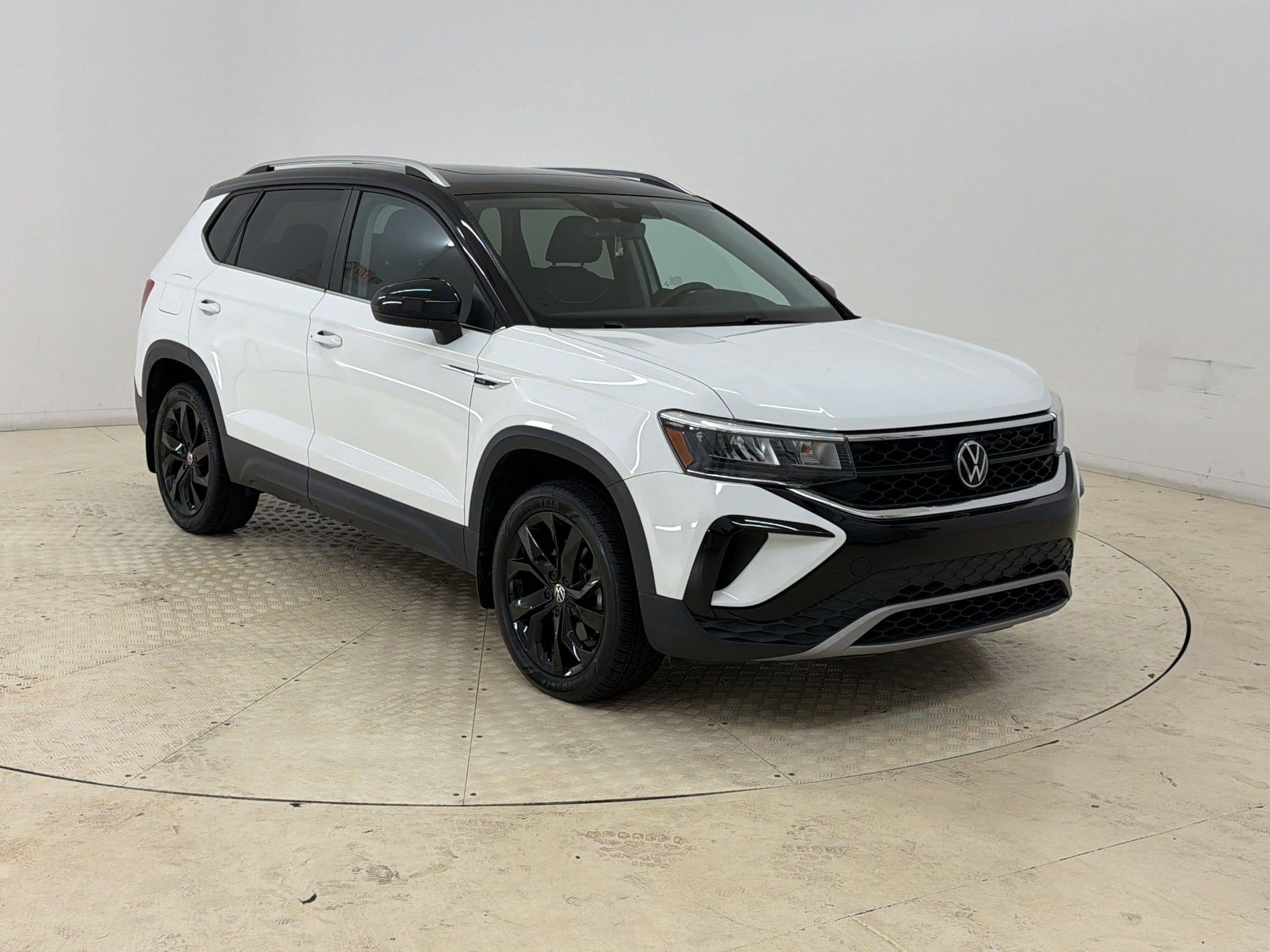 Taos SE SUV
