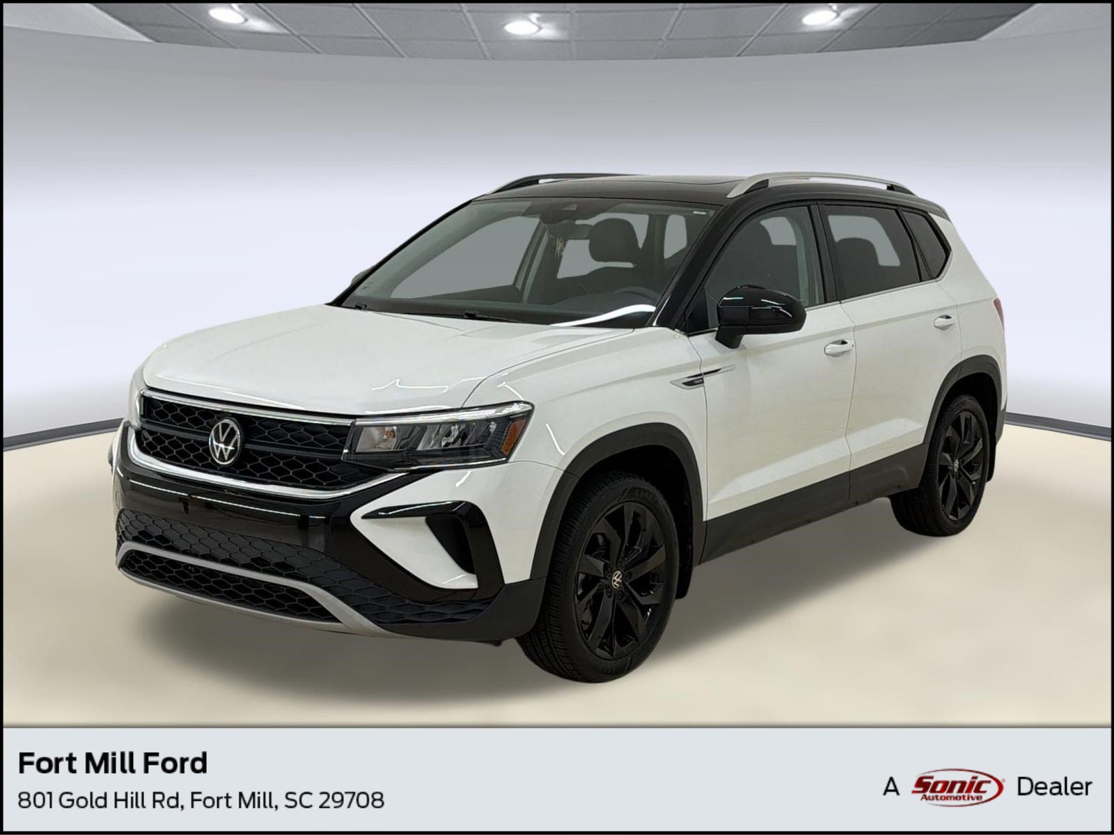 Taos SE SUV