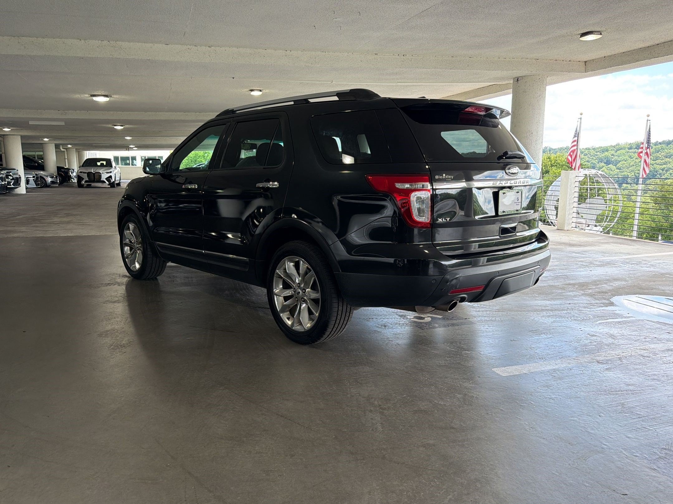 Explorer XLT SUV