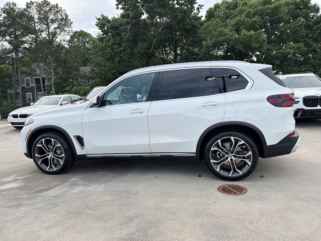 New 2026 BMW X5 xDrive40i SUV