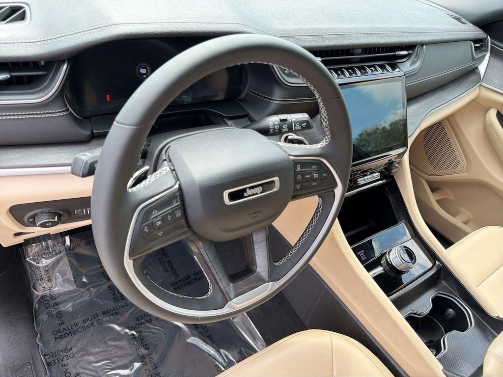 Used 2024 Jeep Grand Cherokee Limited SUV
