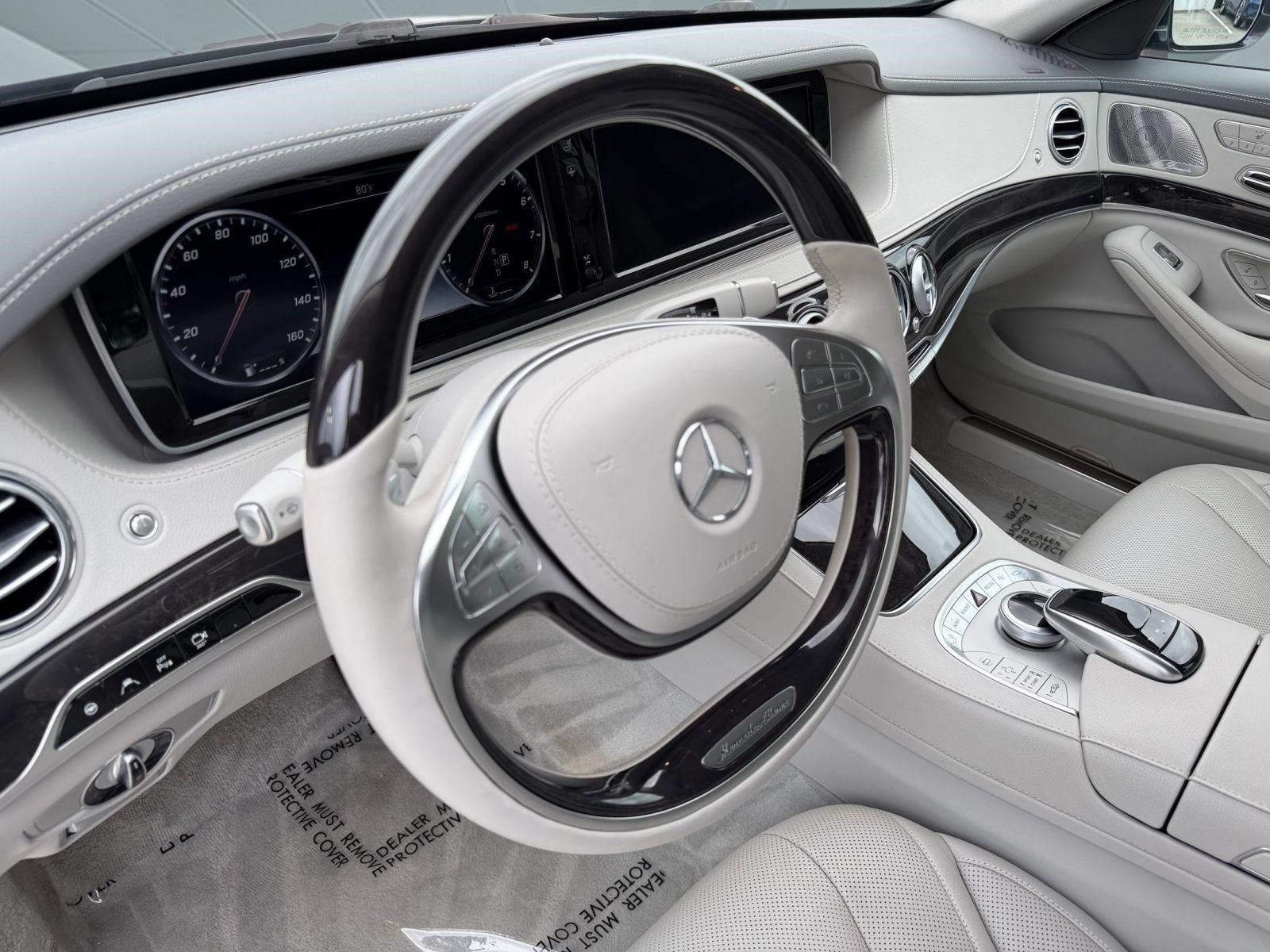 2017 Mercedes-Benz Maybach S 550 Sedan