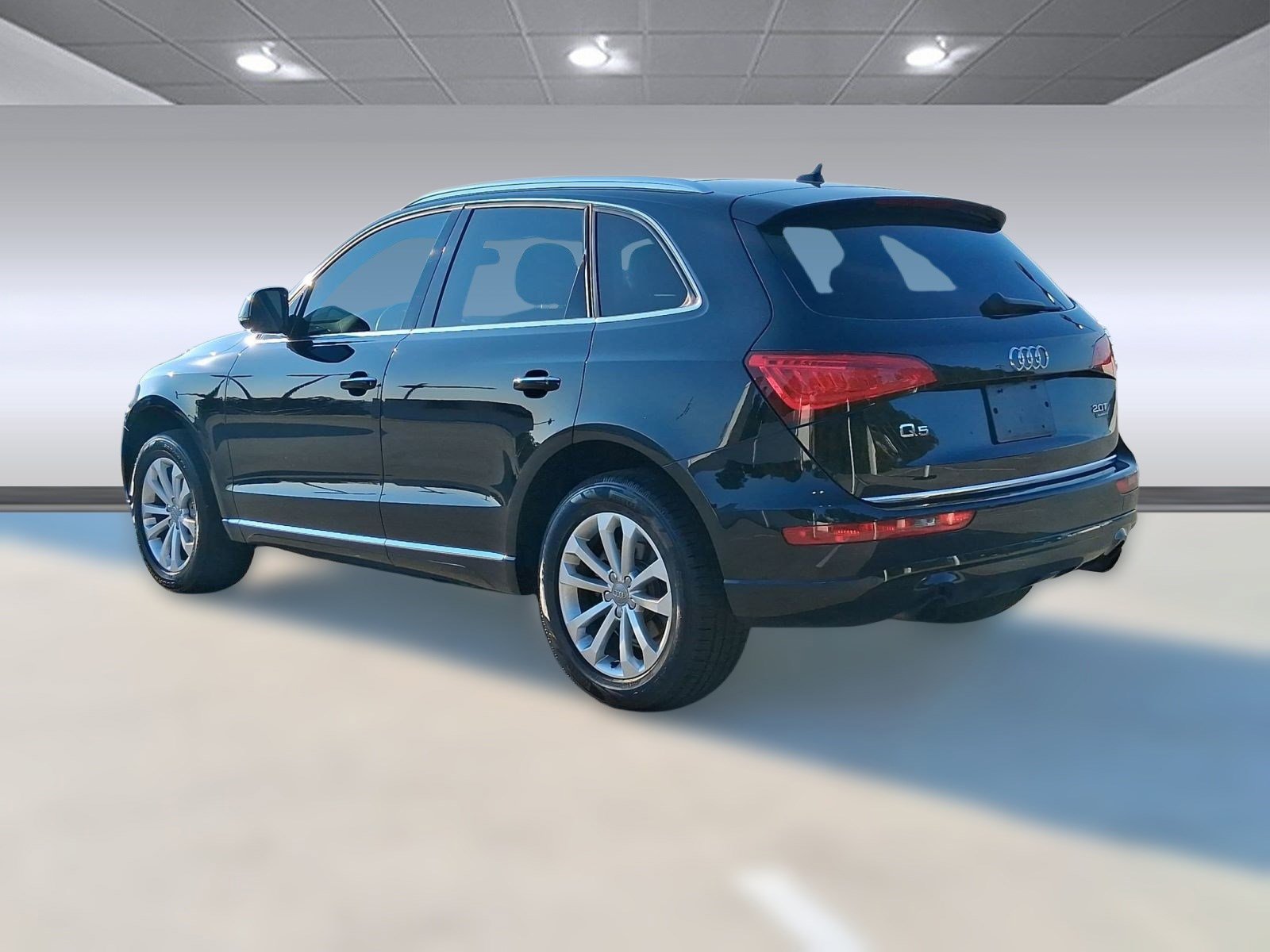2016 Audi Q5 2.0T Premium photo 2
