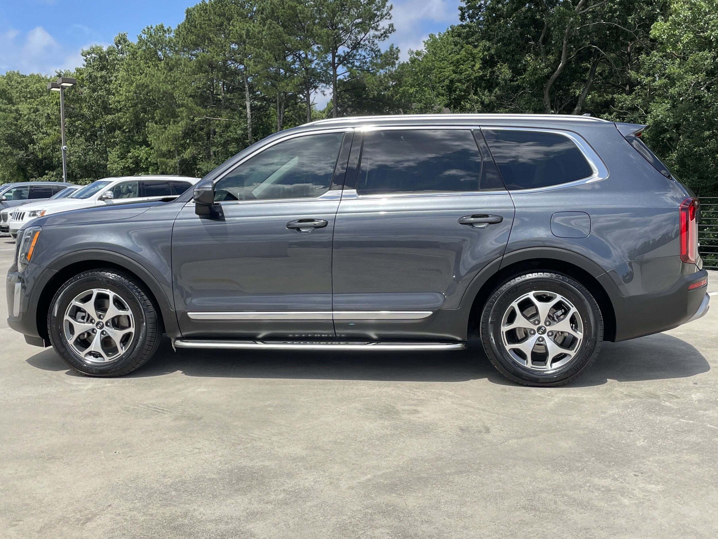 2020 Kia Telluride EX photo 4