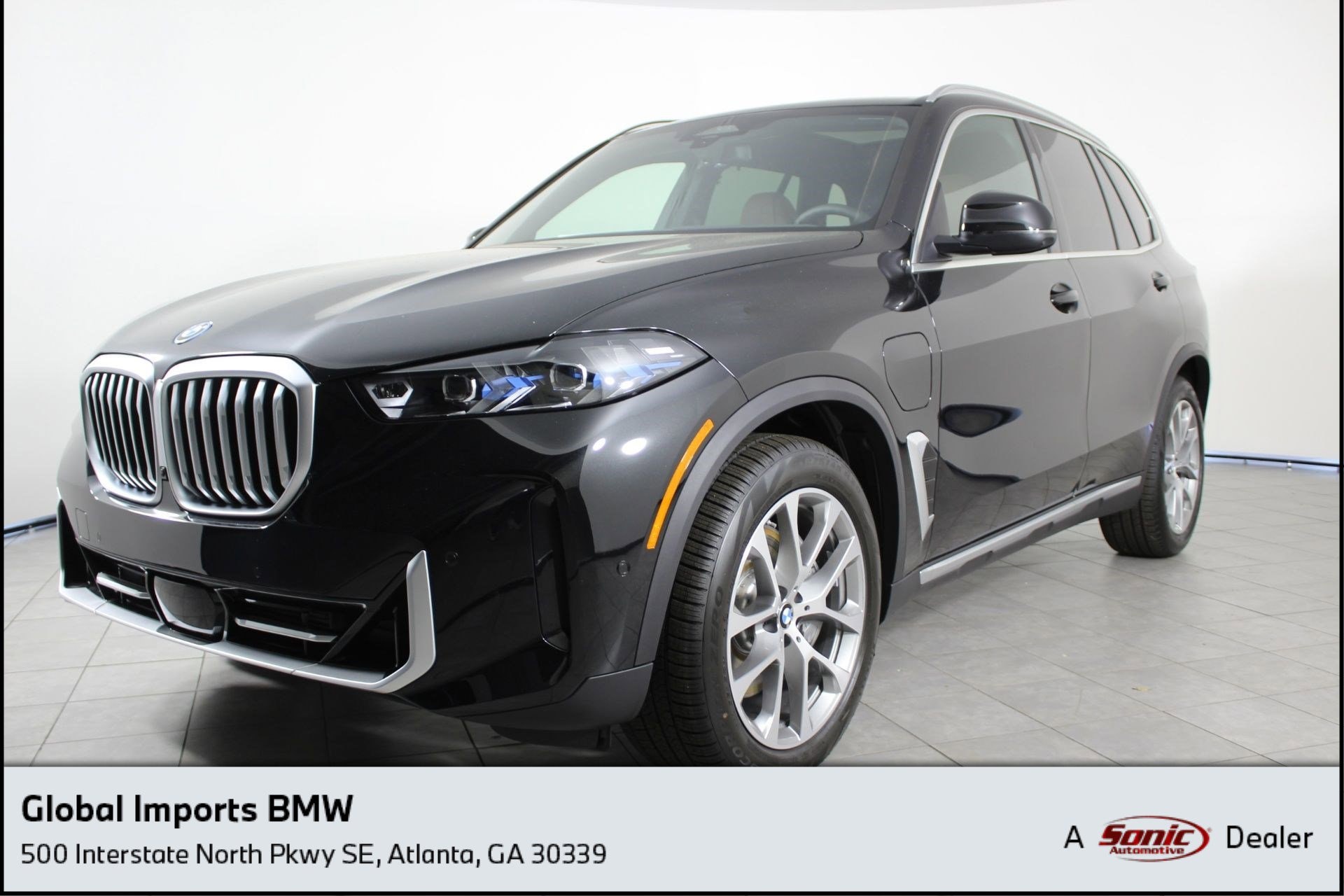 2026 BMW X5 xDrive50e's photo