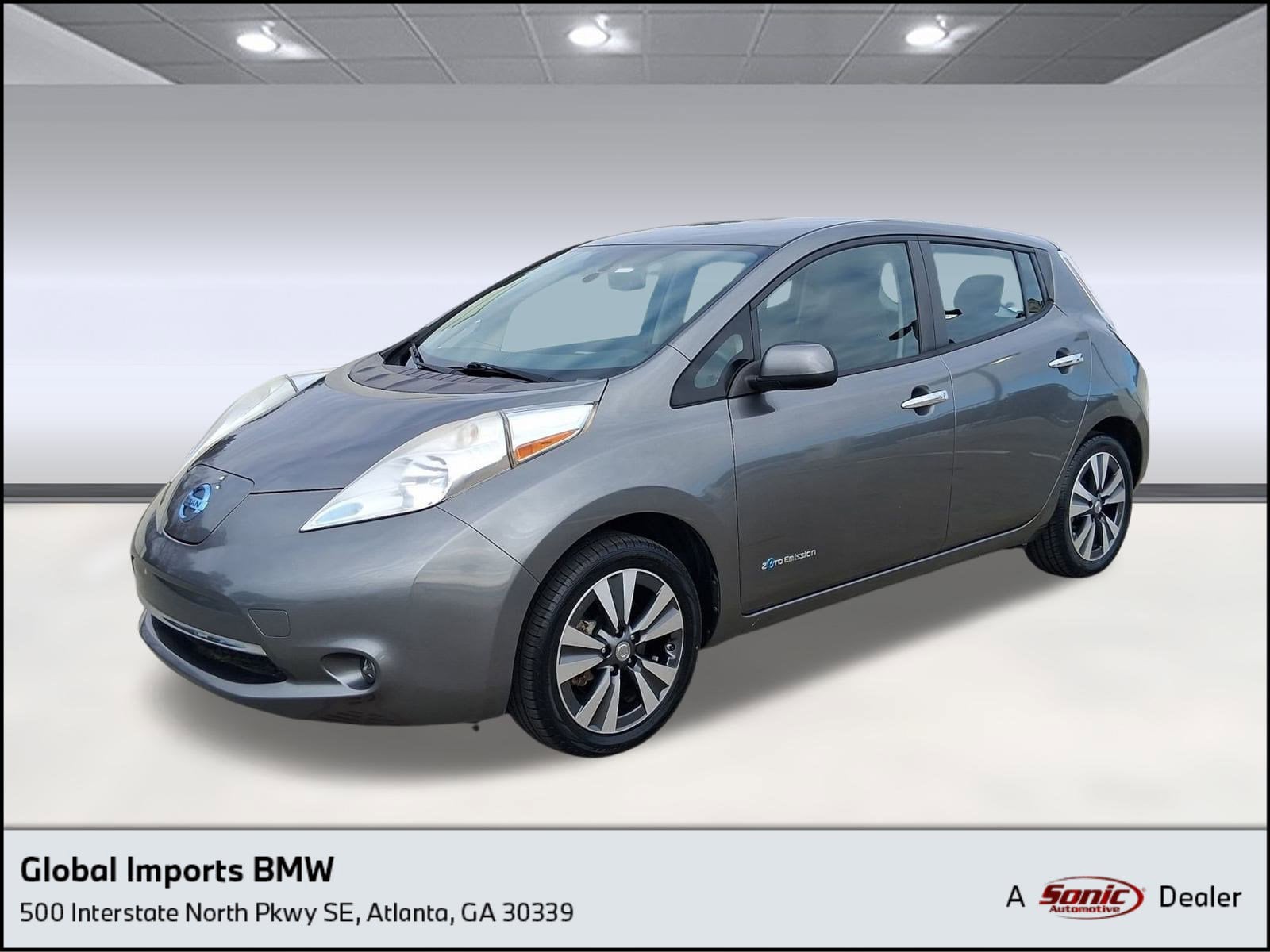 2015 Nissan LEAF SV's photo
