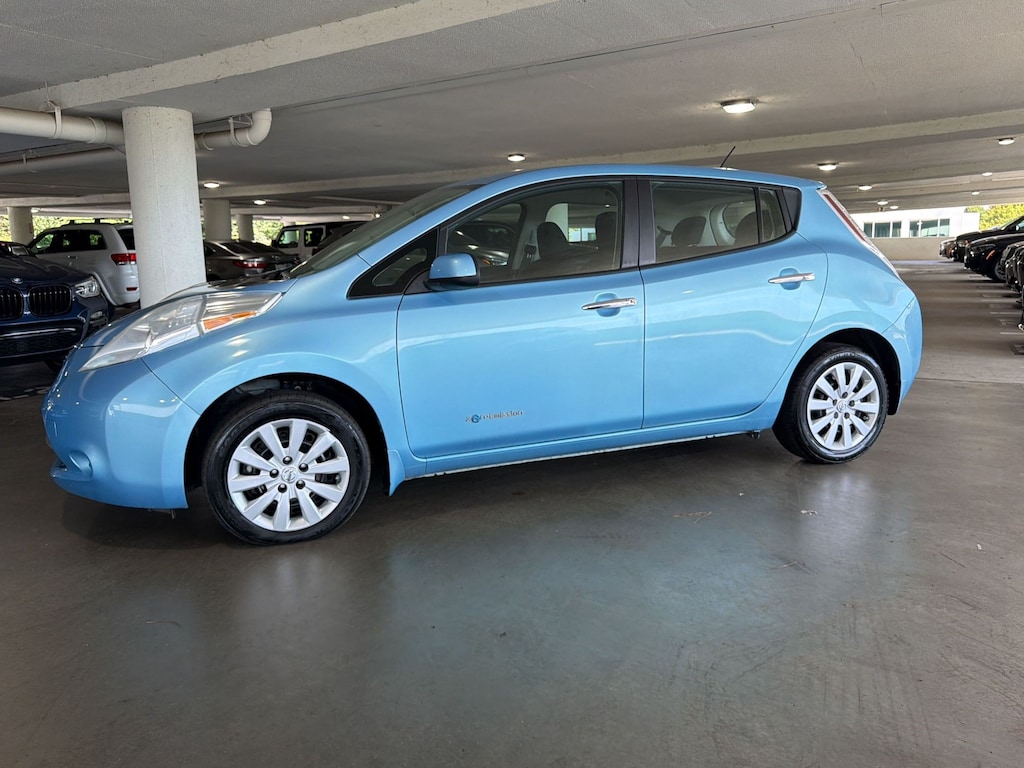 Used 2015 Nissan LEAF S Hatchback