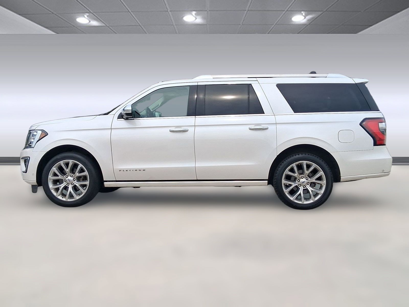 2019 Ford Expedition MAX Platinum photo 2