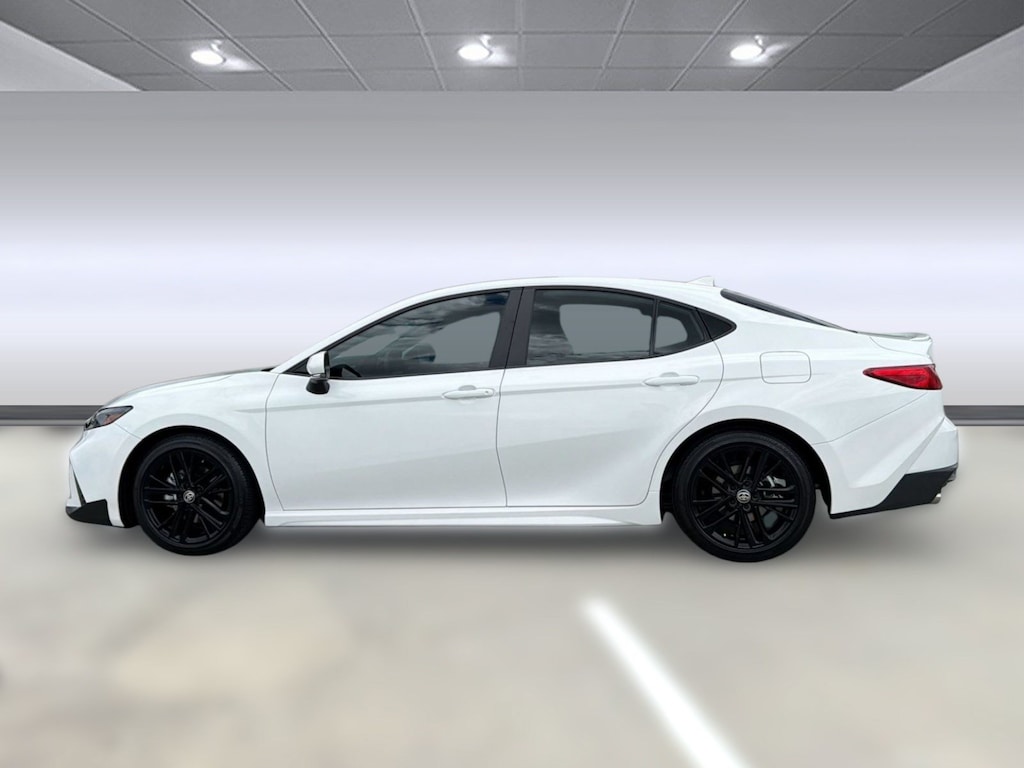 Used 2025 Toyota Camry SE Sedan