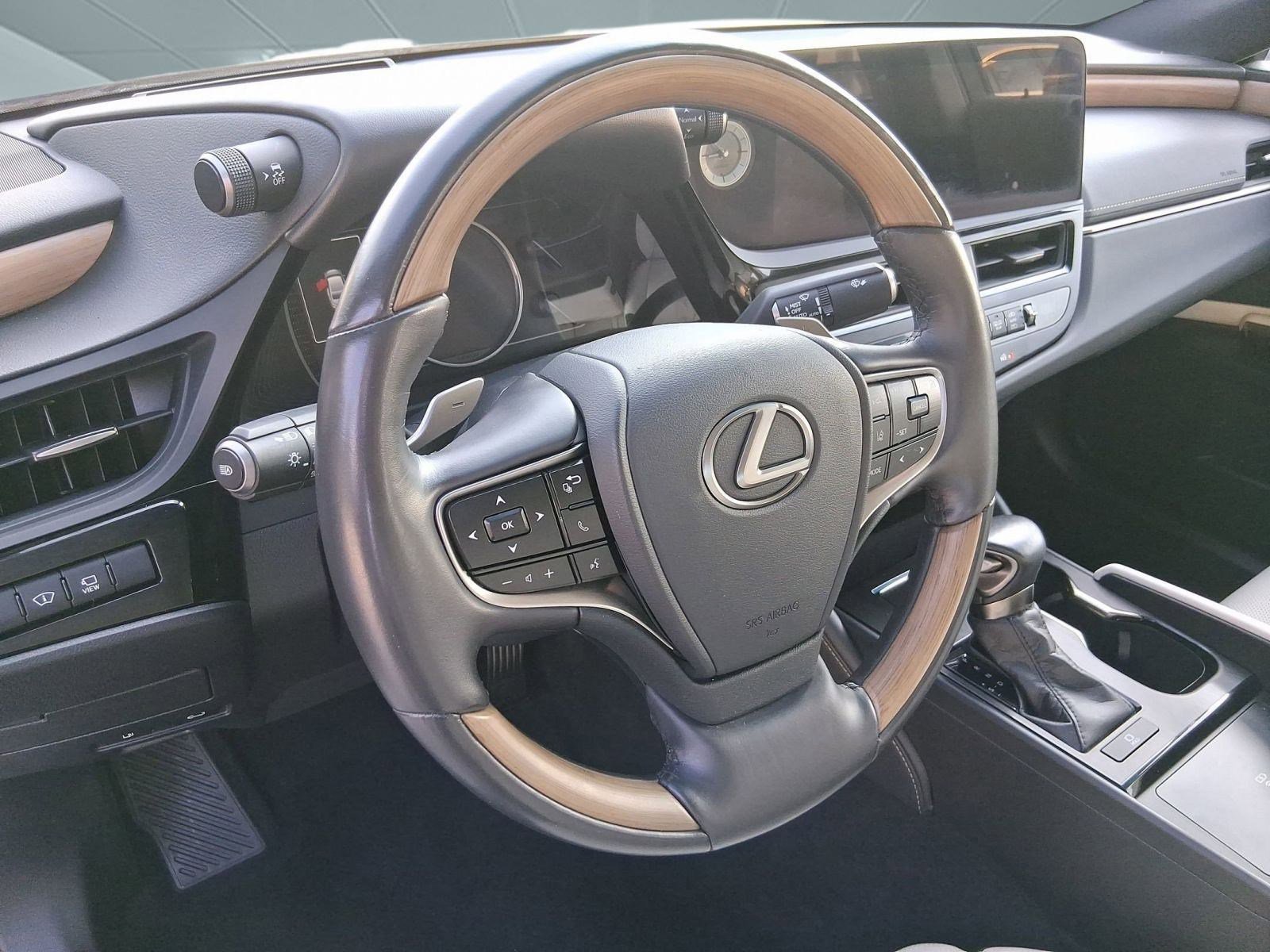 2024 Lexus ES 350 Ultra Luxury photo 4