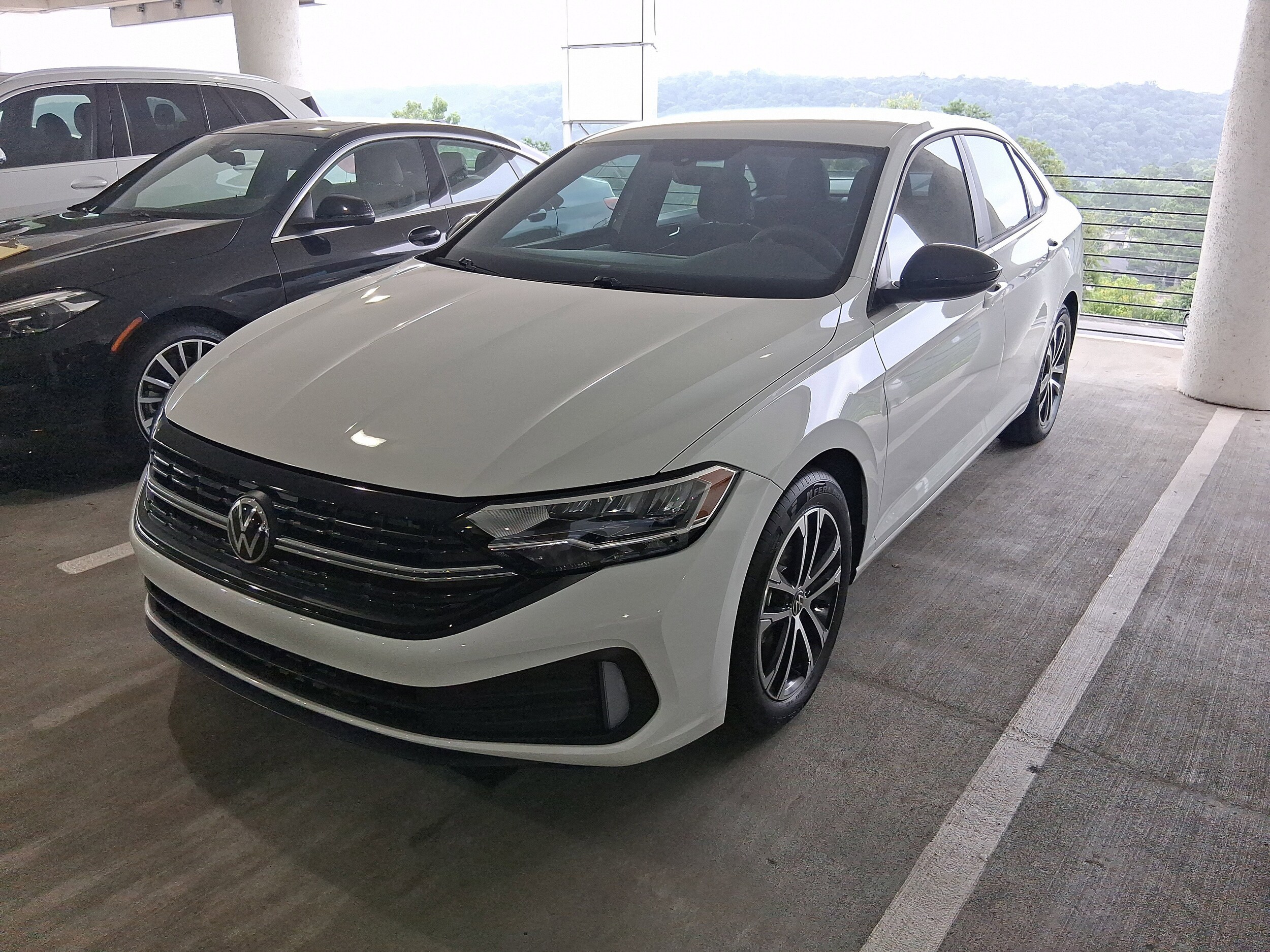2023 Volkswagen Jetta 1.5T Sport photo 2
