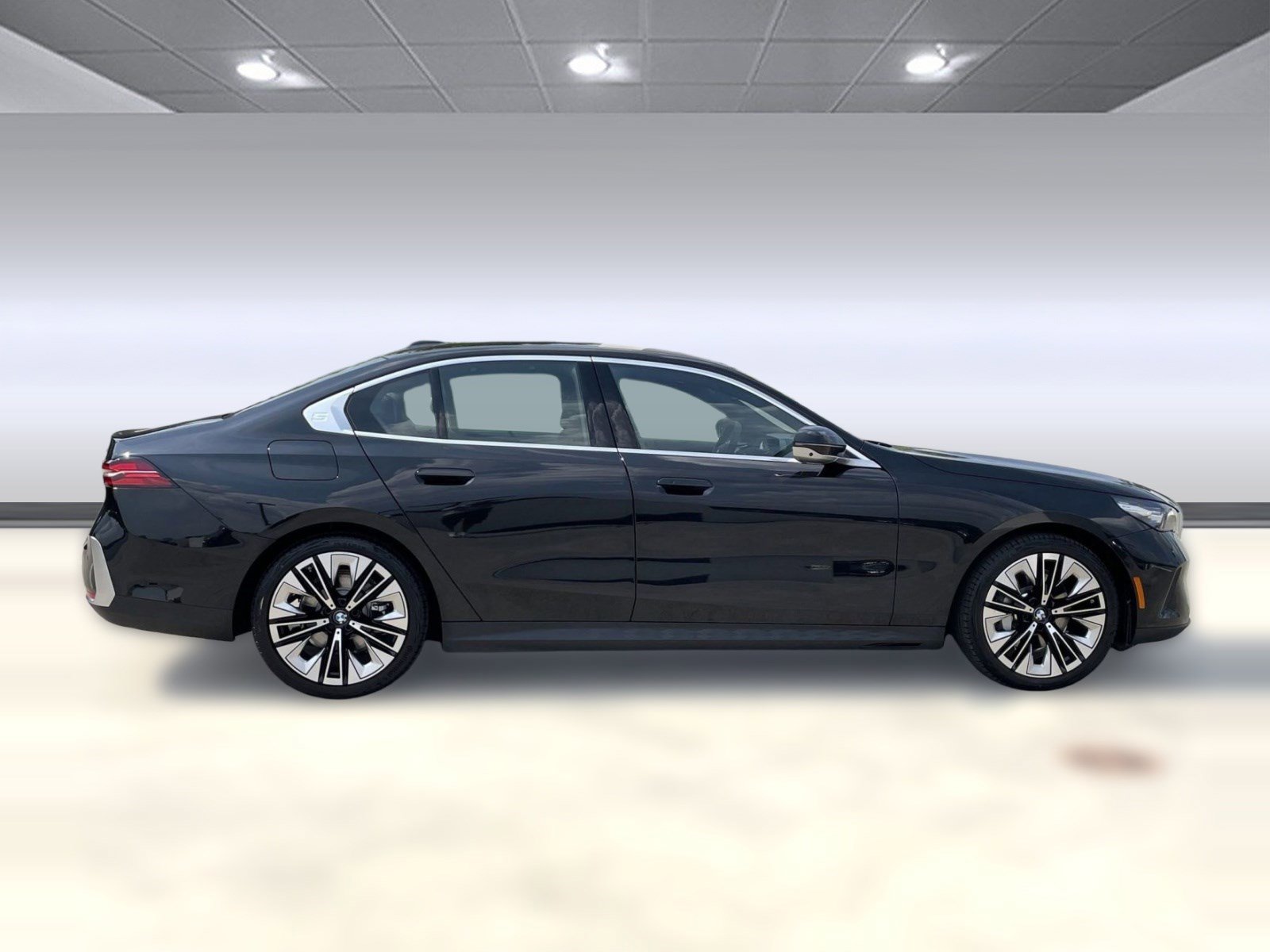 2026 BMW 5 Series 530i - Photo 8