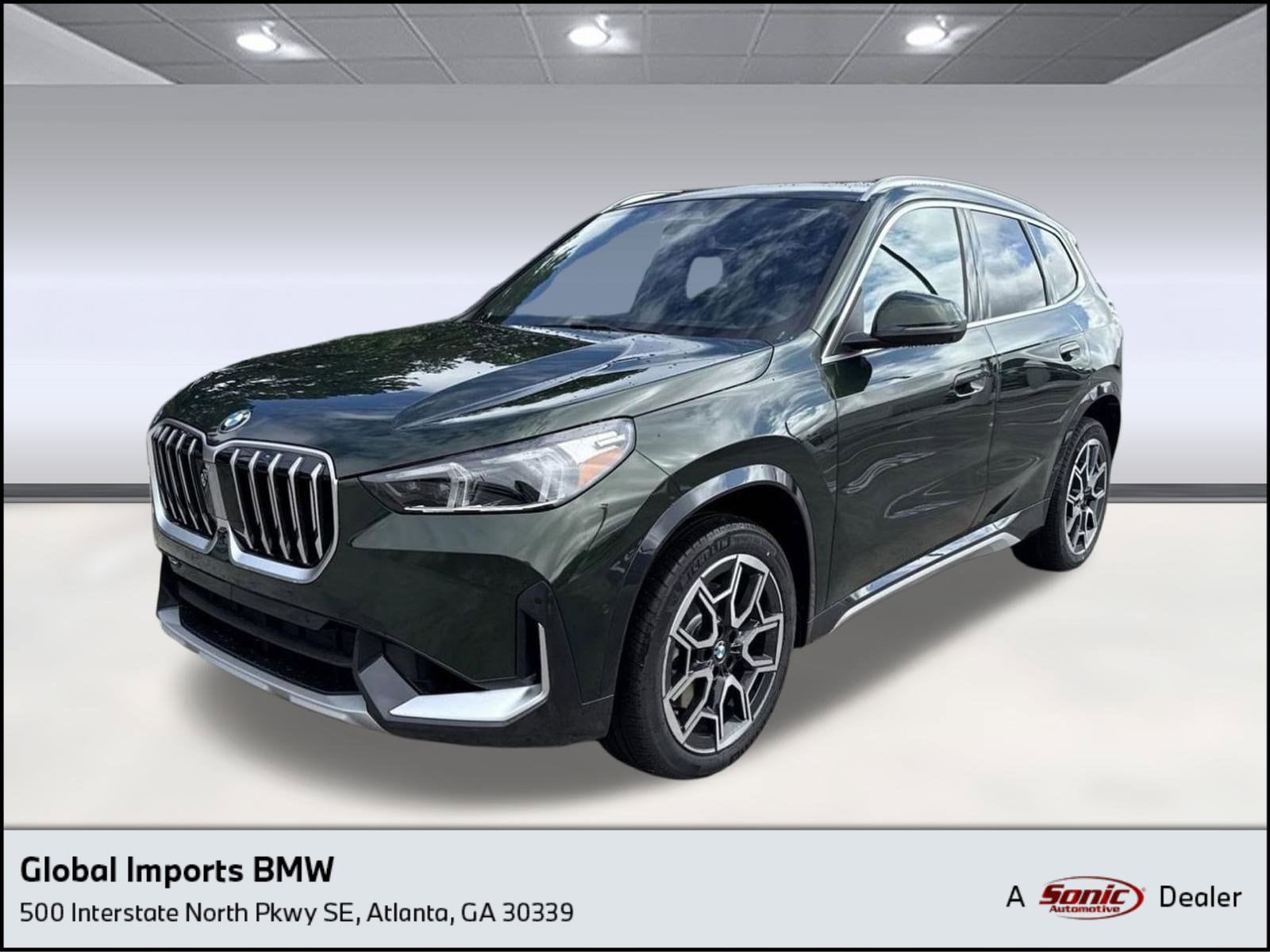 2025 BMW X1 28i's photo