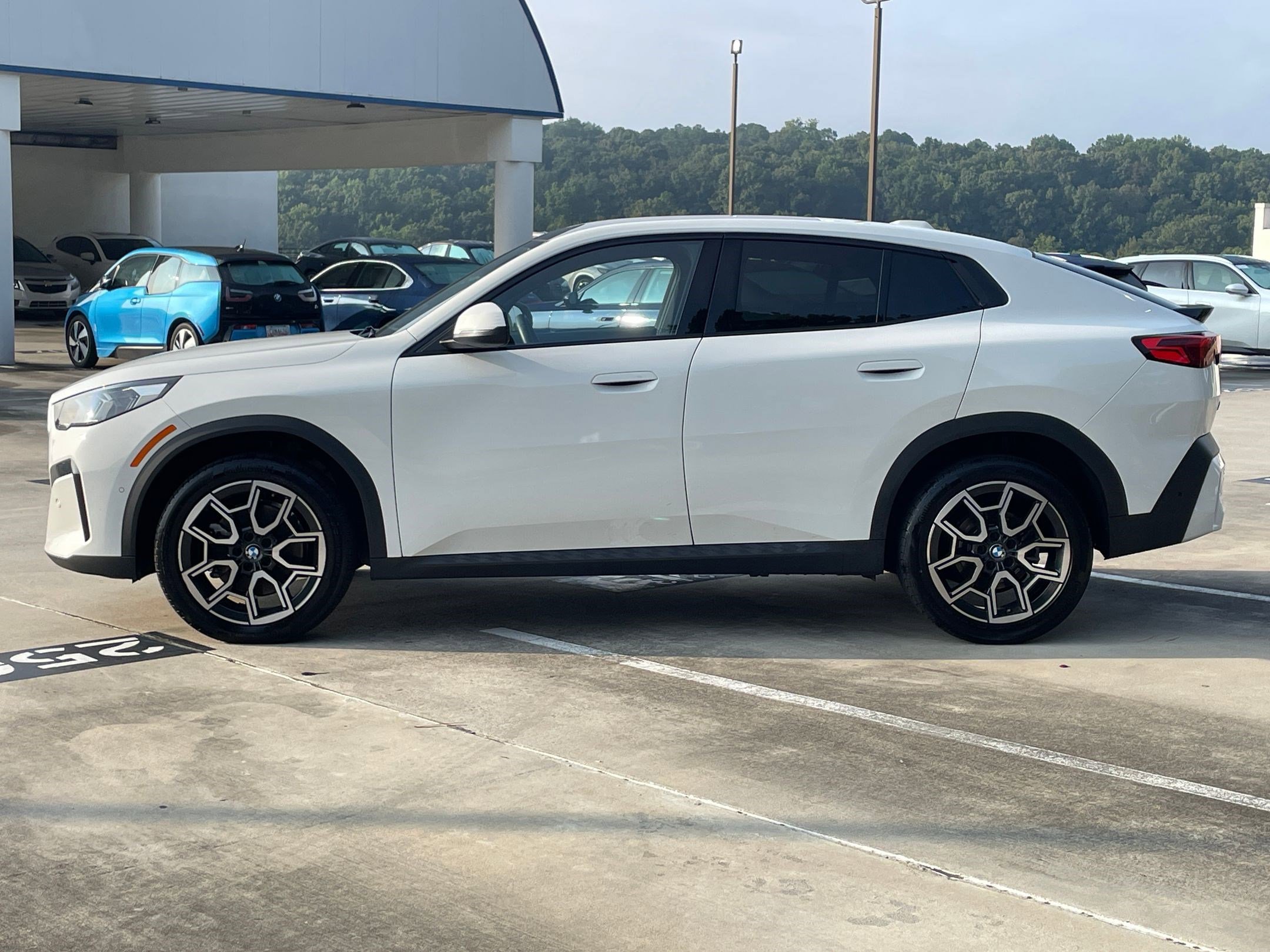 2025 Bmw X2 xDrive28i photo 2