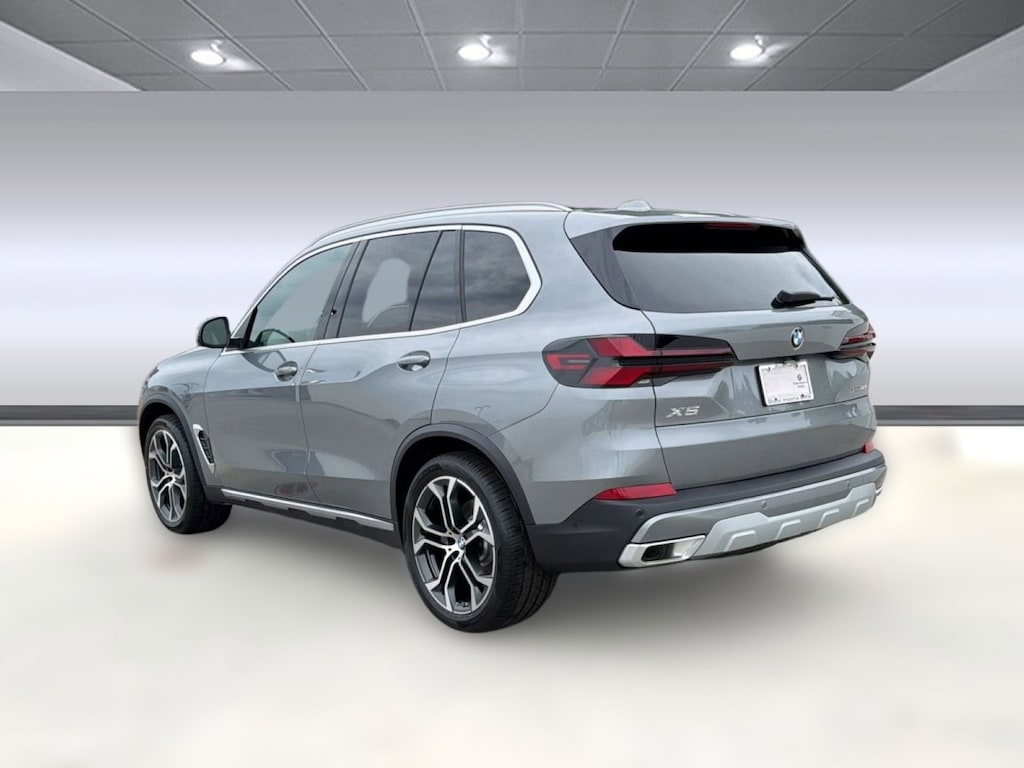 New 2026 BMW X5 xDrive40i SUV
