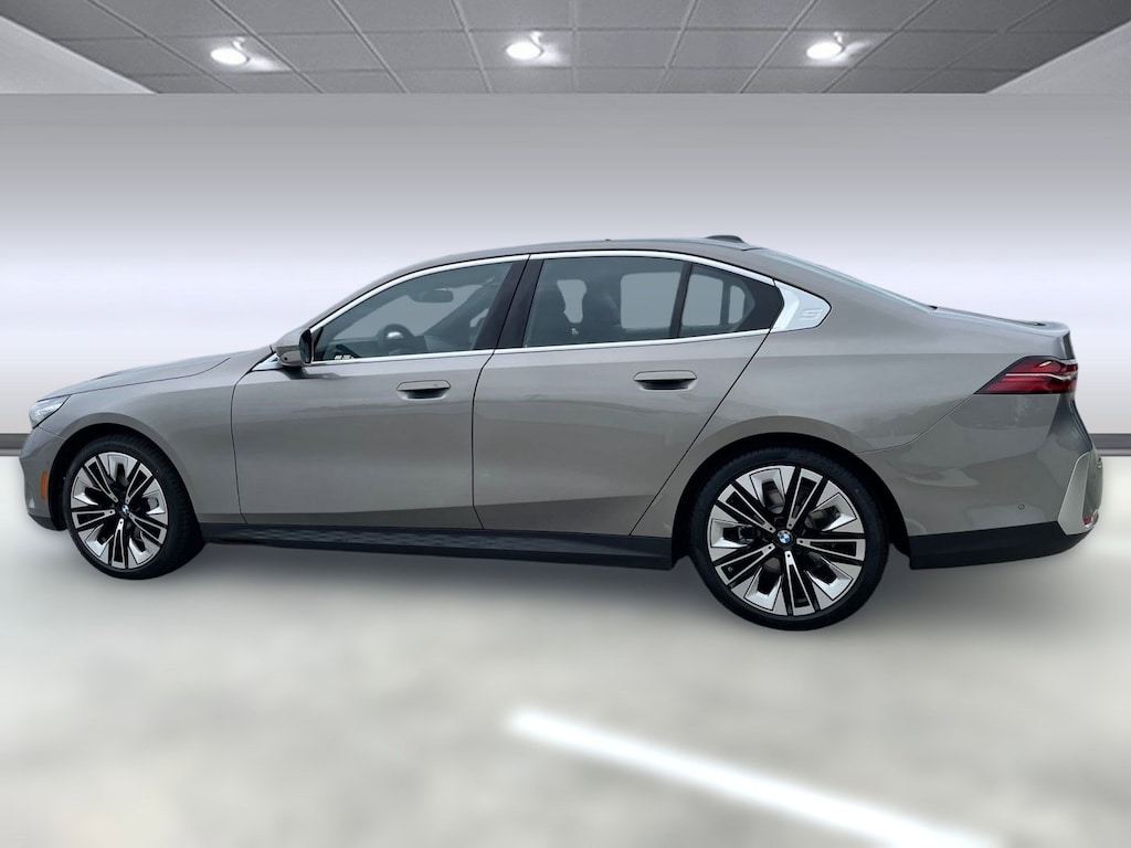 Used 2026 BMW 530i Sedan