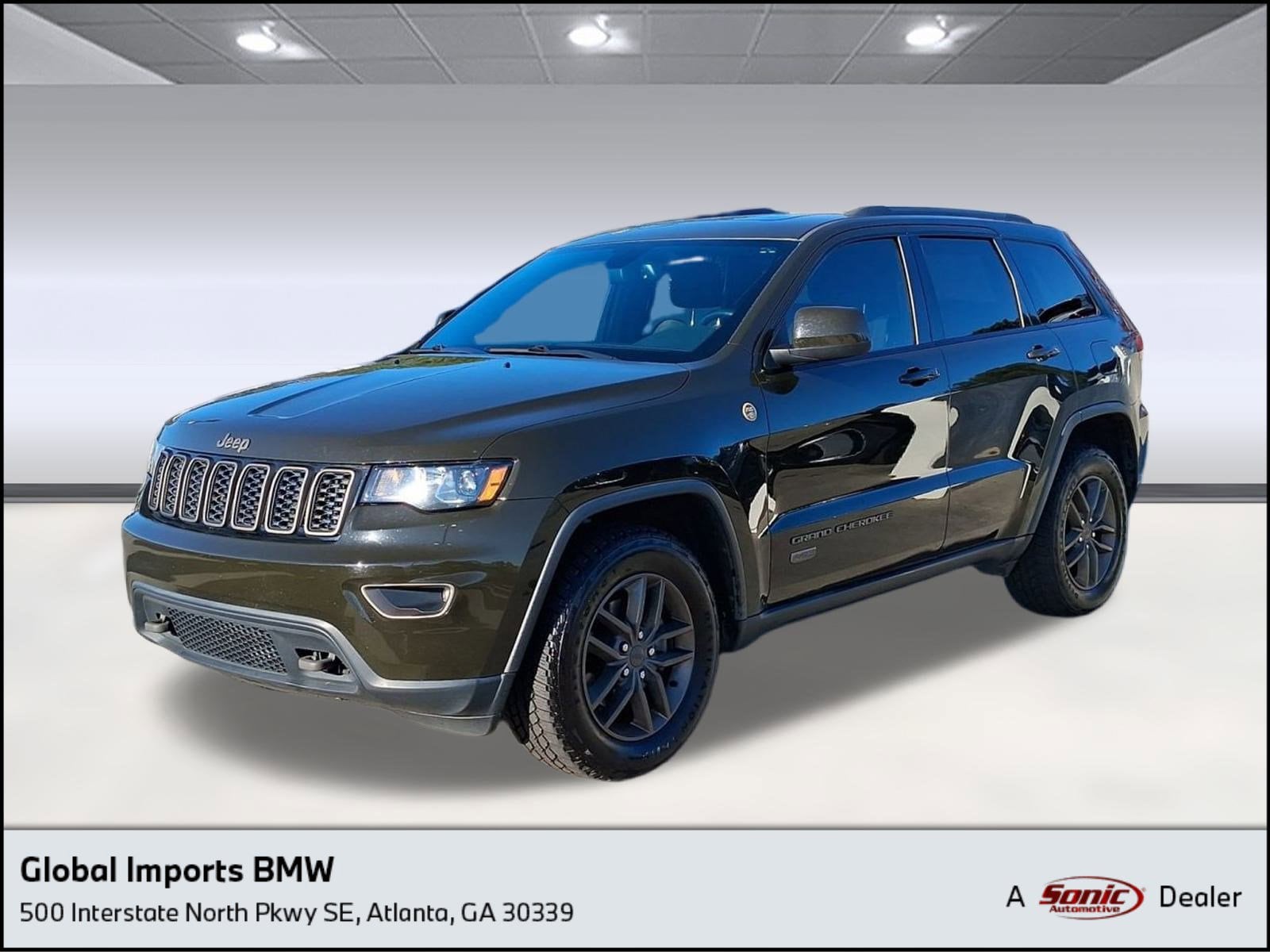 2016 Jeep Grand Cherokee Laredo's photo