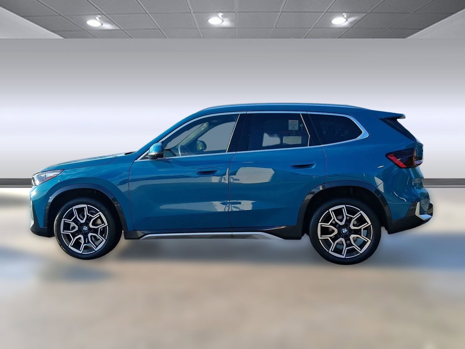 2025 Bmw X1 XDrive28i photo 2