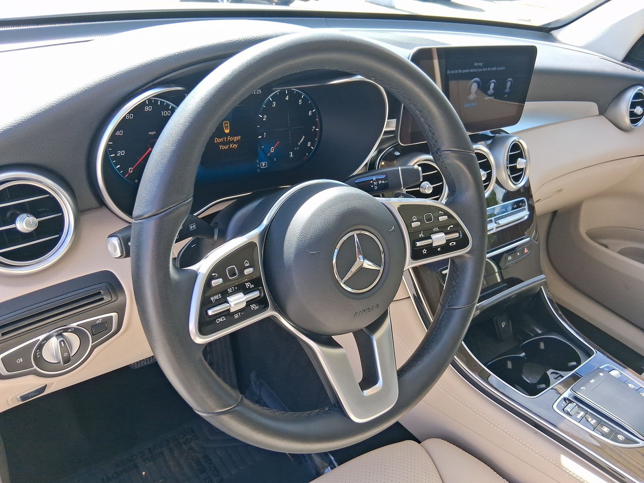 2020 Mercedes Benz GLC 300 photo 4