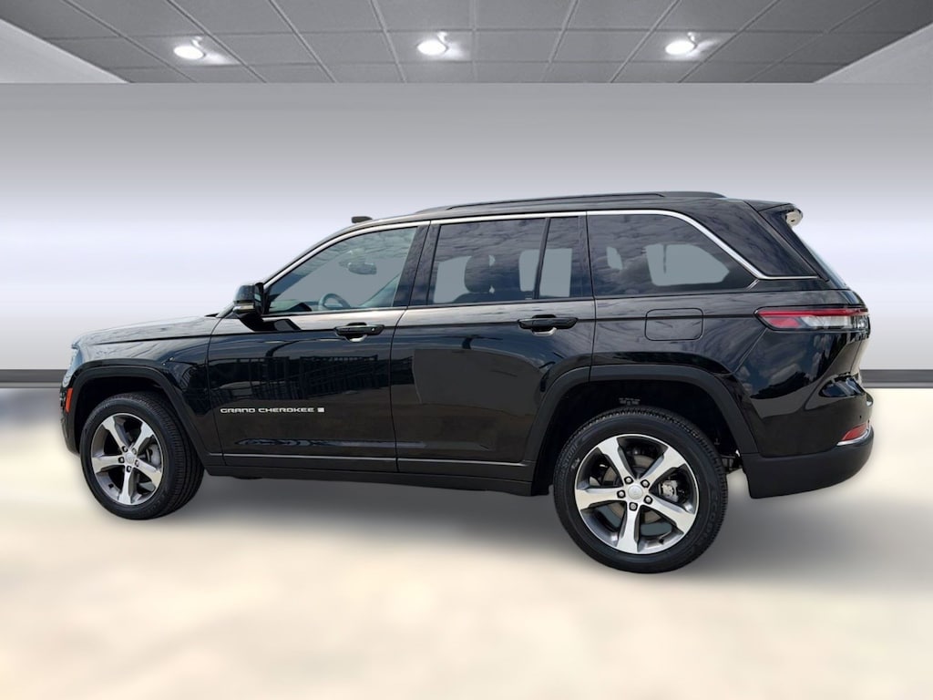 Used 2024 Jeep Grand Cherokee Limited SUV
