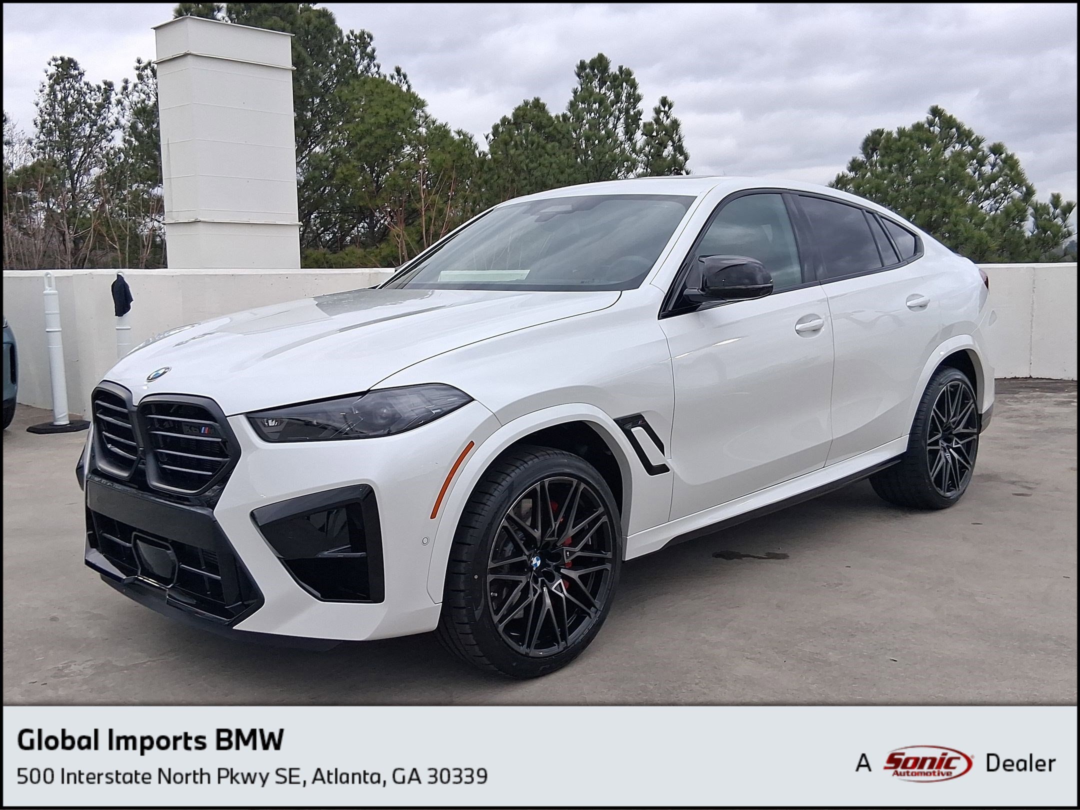 2026 BMW X6 M X6 M's photo