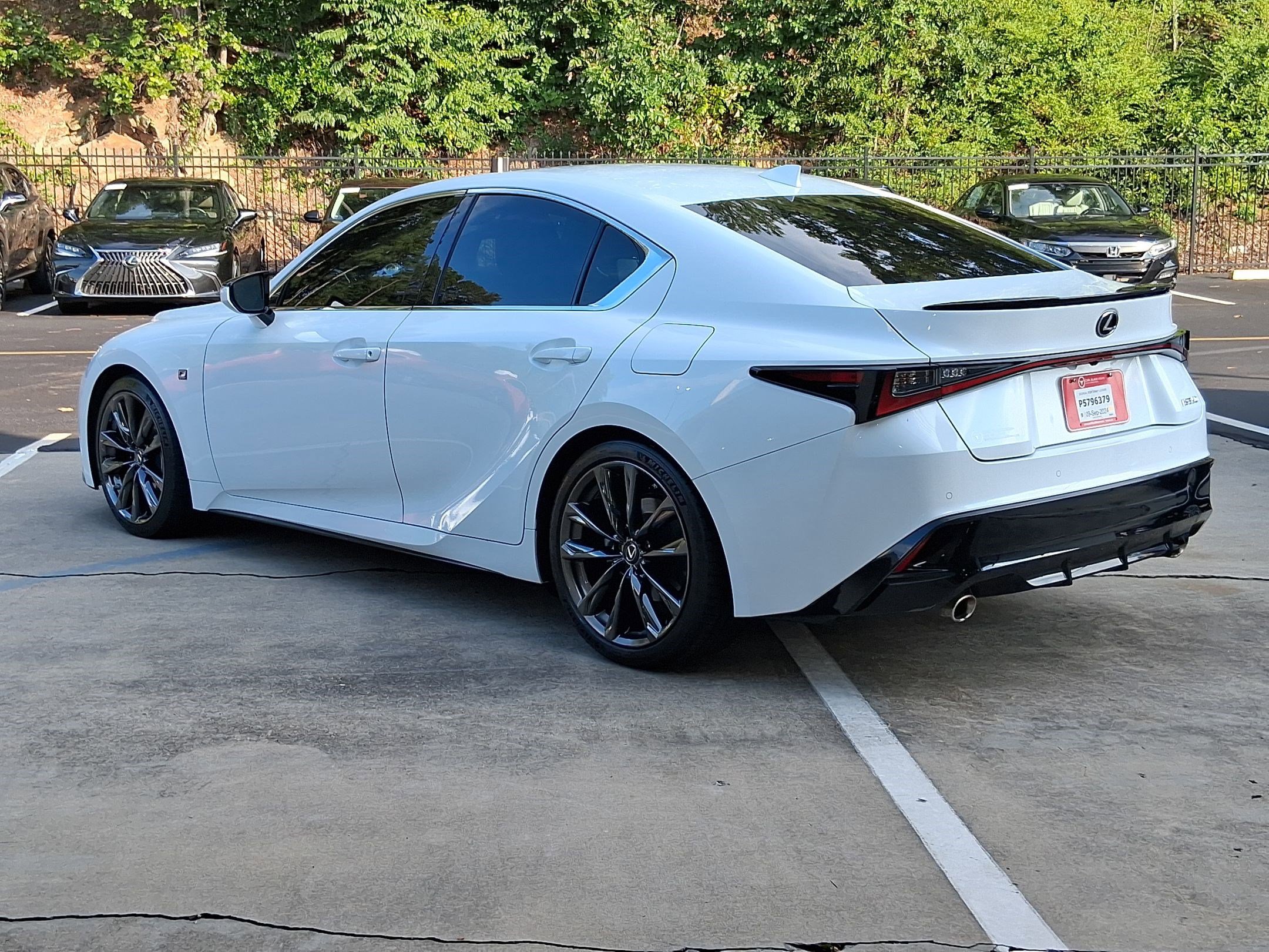 2022 Lexus IS 350 F SPORT photo 3