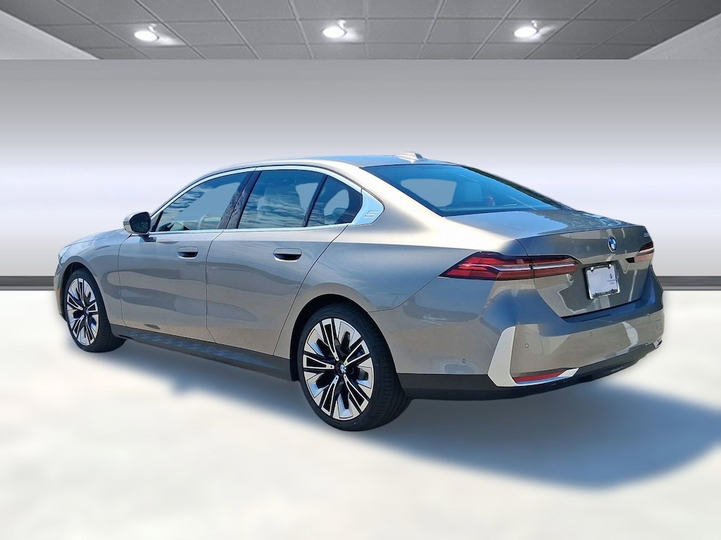 Used 2026 BMW 530i Sedan